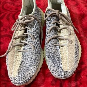 Boots Beige and Gray Sneakers